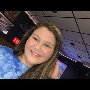 Meet your Posher, Chaeli